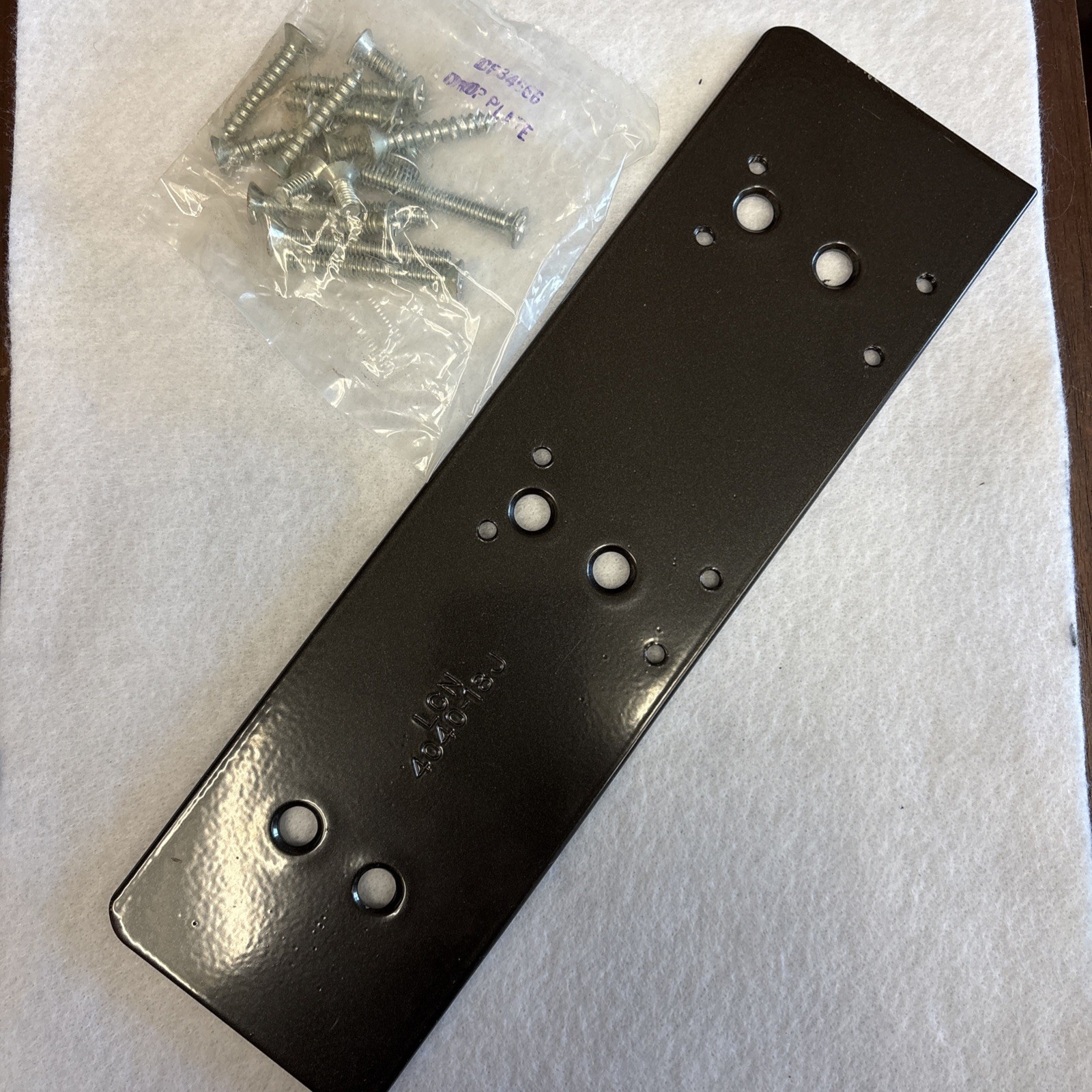 LCN 4040-18J Dark Bronze Drop Plate / NOS