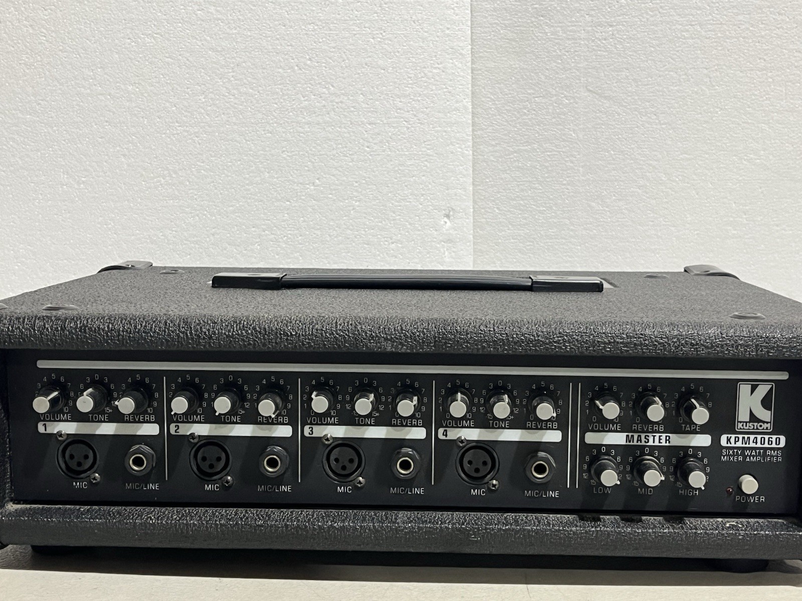 KUSTOM KPM4060 Mixer Amplifier
