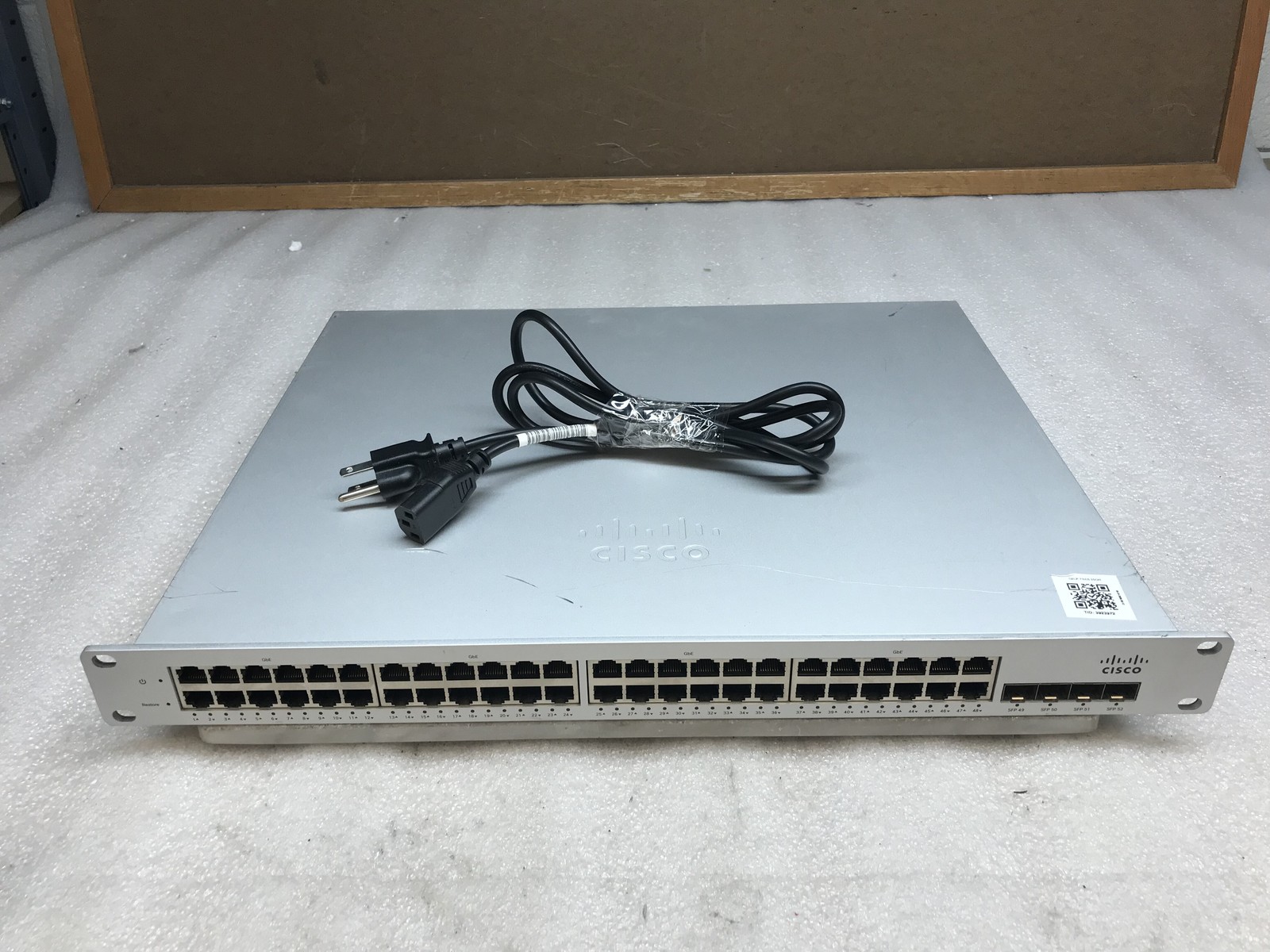 Cisco Meraki MS220-48-HW 48-Port Cloud Managed Ethernet Switch - Unclaimed