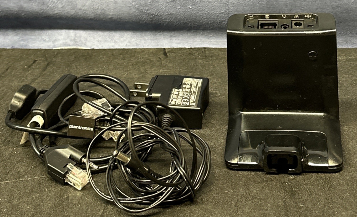 Plantronics C054 Wireless Office Headset System