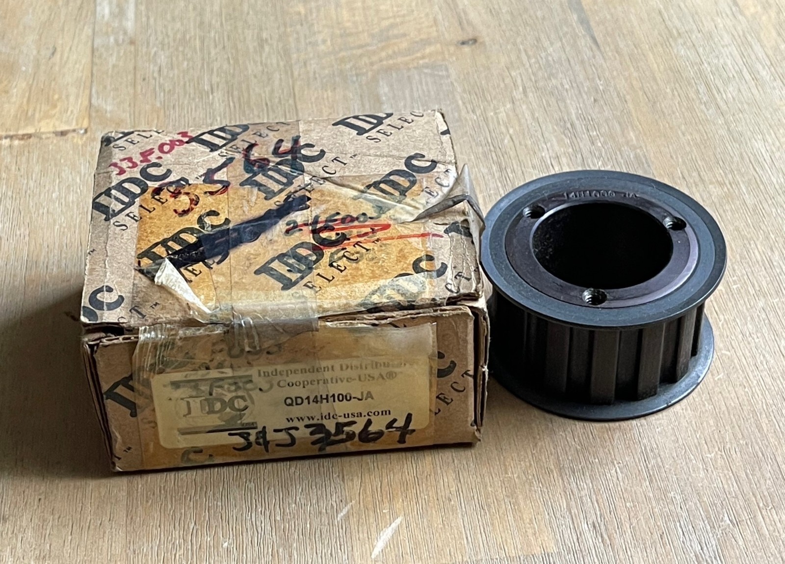 IDC QD14H100-JA TIMING PULLEY NEW