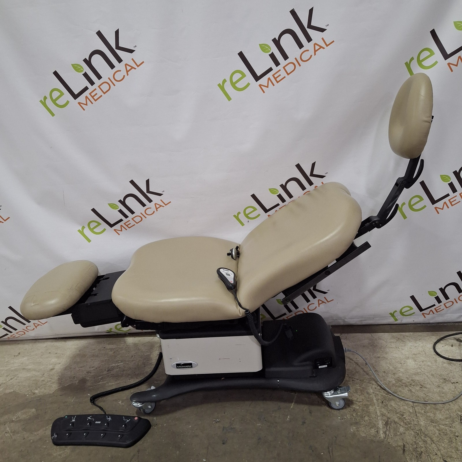 Midmark 630 Procedure Chair