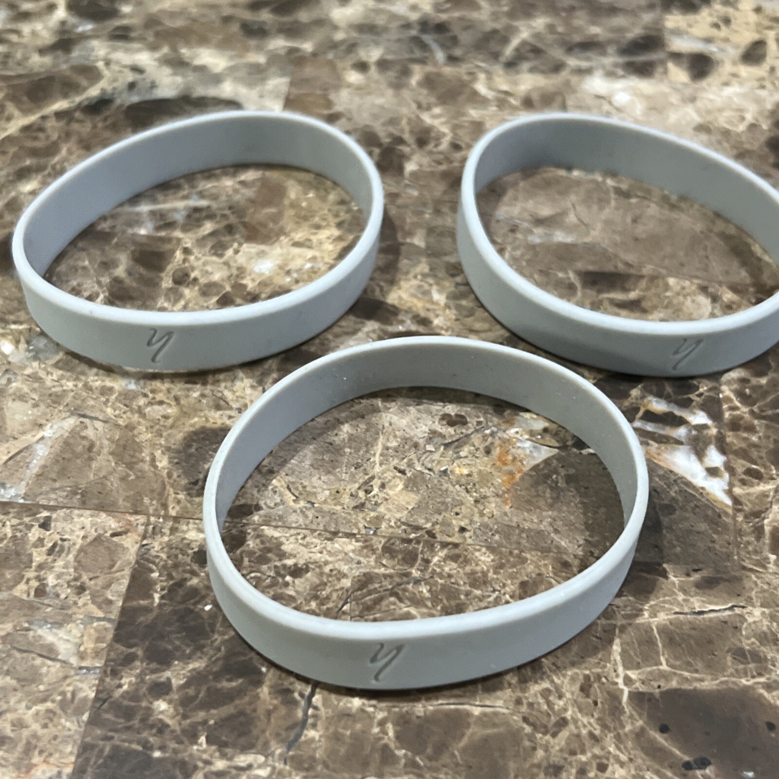 Lot Of 3 Brand New SI Staten Island Yankees Gray Rubber Bracelets SGA
