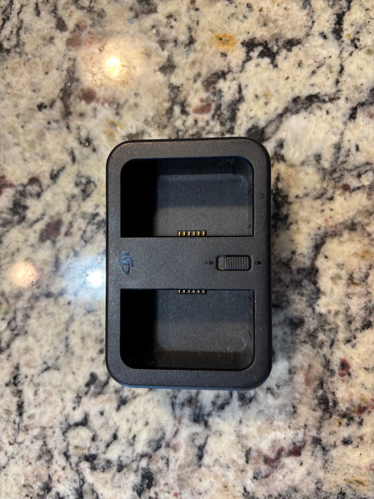 DJI Intelligent Battery Charging Hub for CrystalSky Monitor P/N WCH2