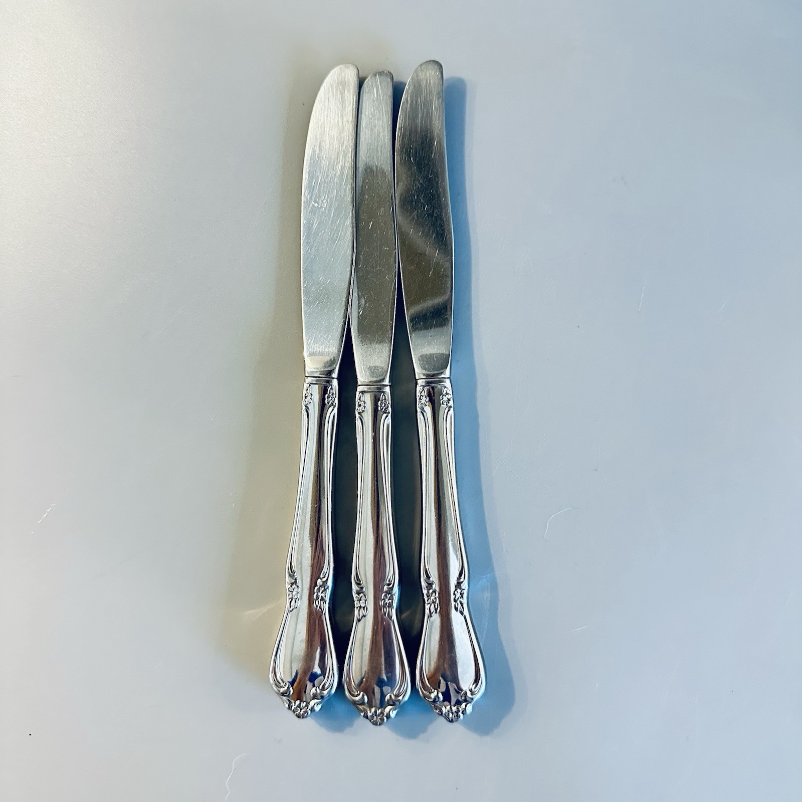 3 Oneida Chateau Hollow Dinner Knives knife Set of 3 Stainless Flatware