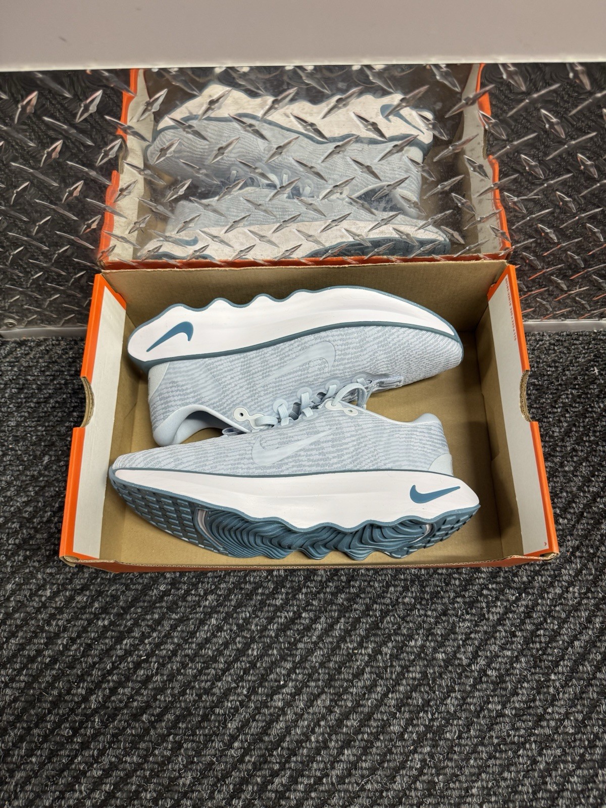 🔥 Brand New Nike Motiva Blue Tint DV1238 400 Women’s Size 10 Men’s 8.5