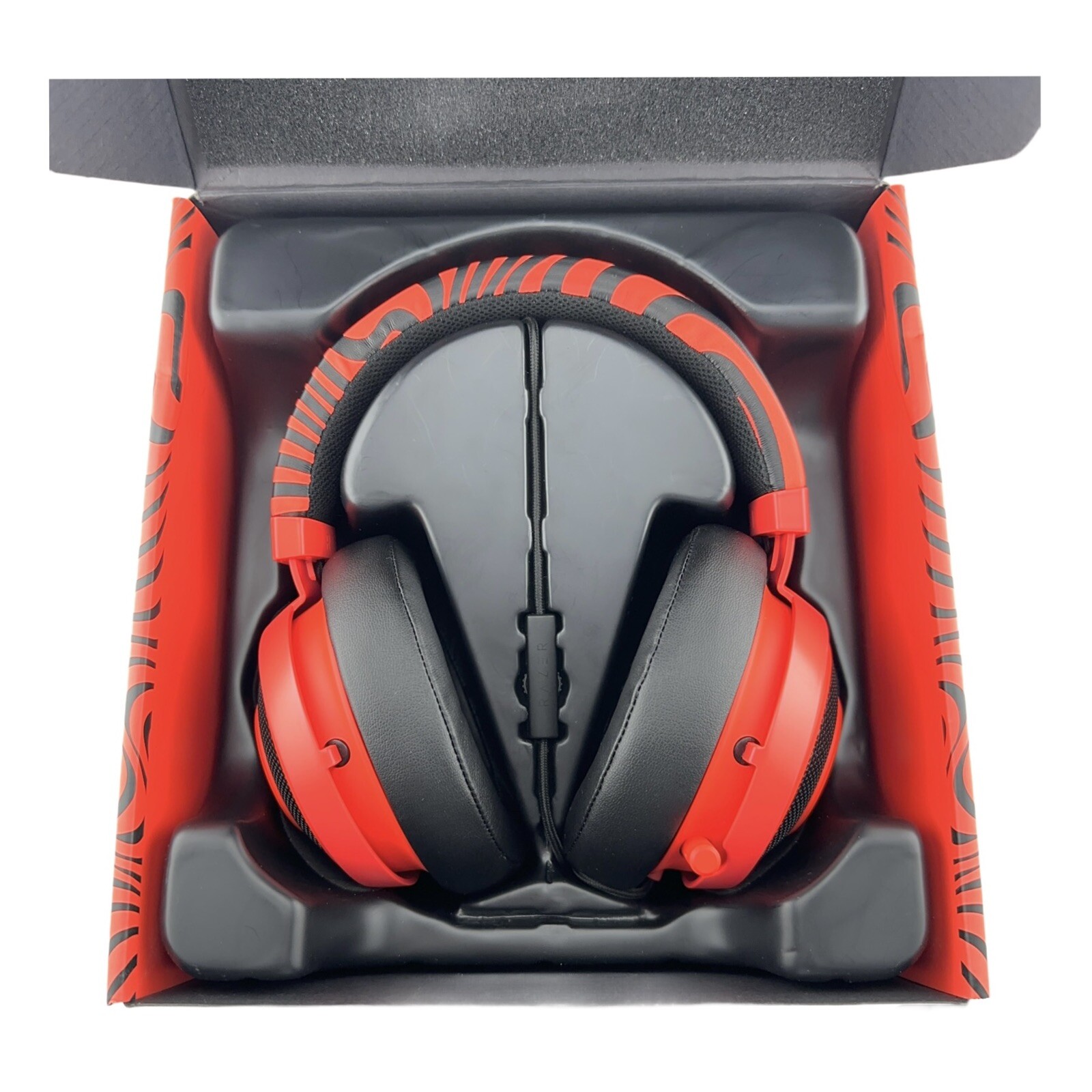 Razer - Kraken Pro V2 Wired Stereo Gaming Headset Black -Pewdiepie Edition-