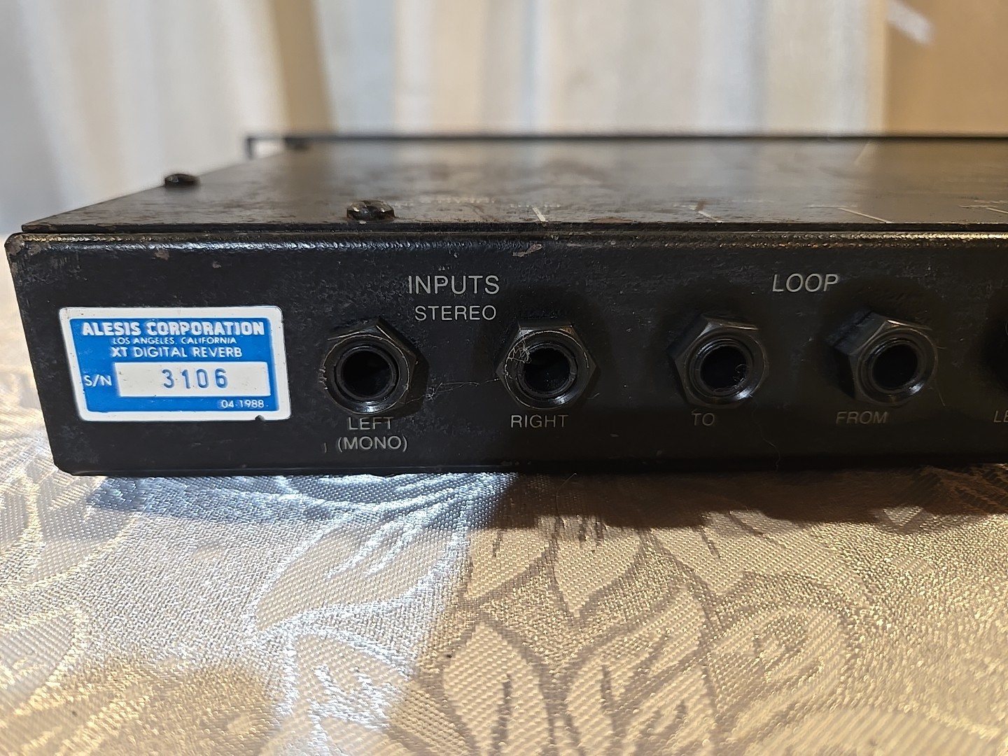 Alesis XT:c Digital Reverb Effects Processor FX Rack