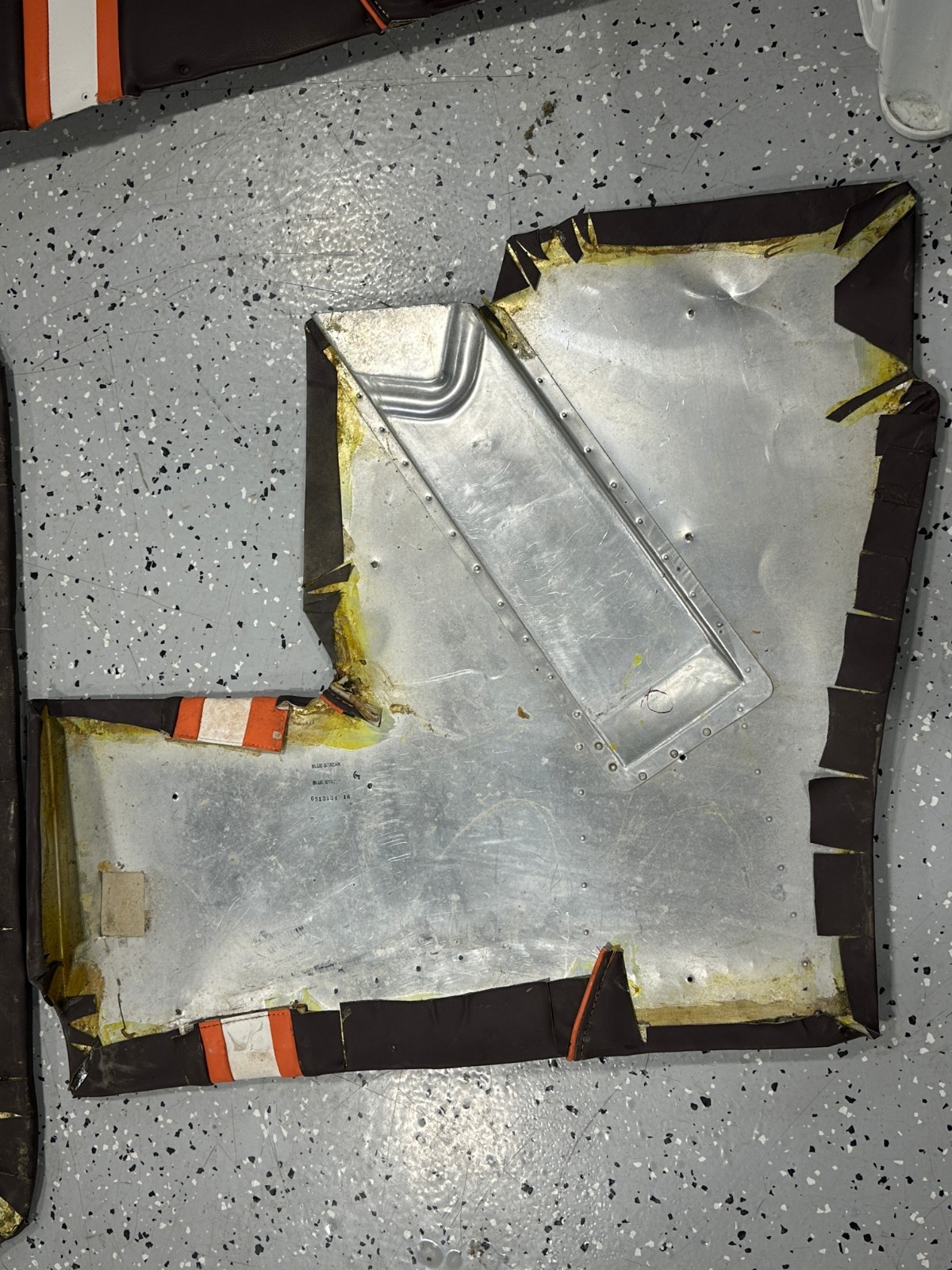 CESSNA 172 C CABIN INTERIOR PANELS - LOWER