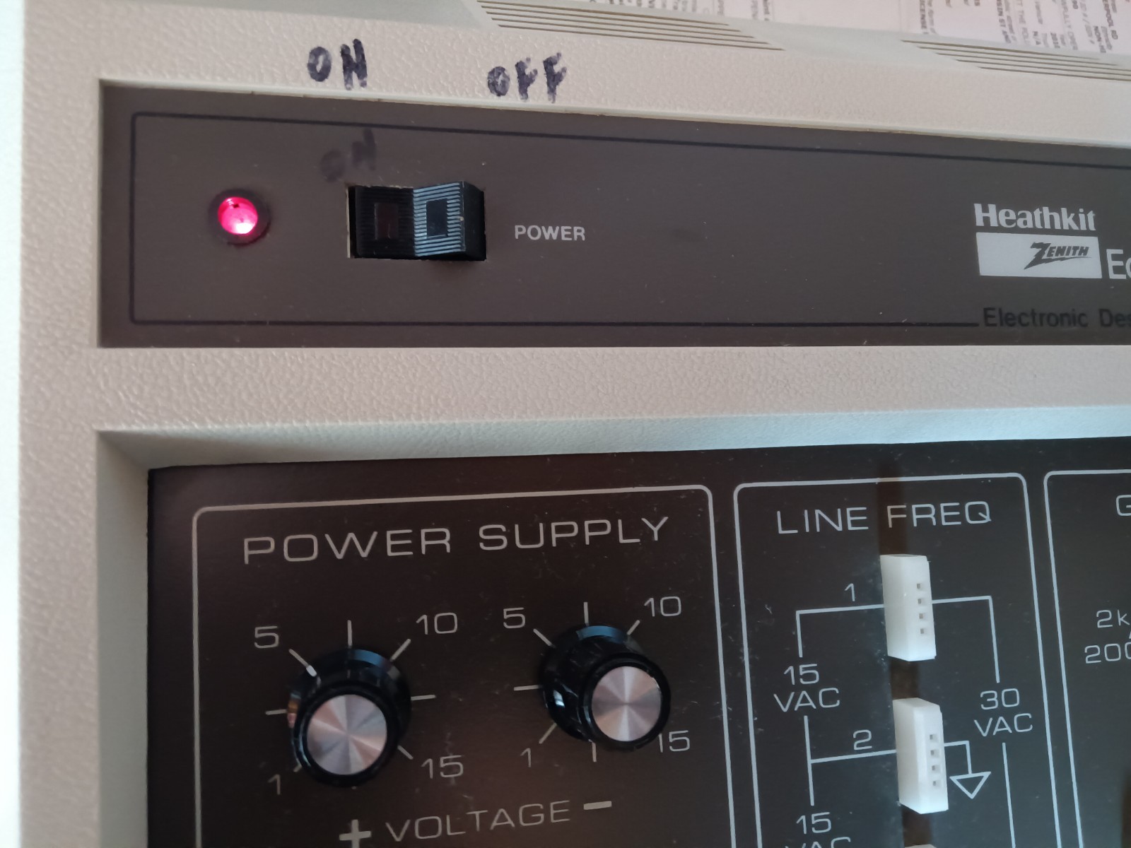 HEATHKIT ELECTRONIC DESIGN EXPERIMENTER MODEL ET-3100B With Box & Manual