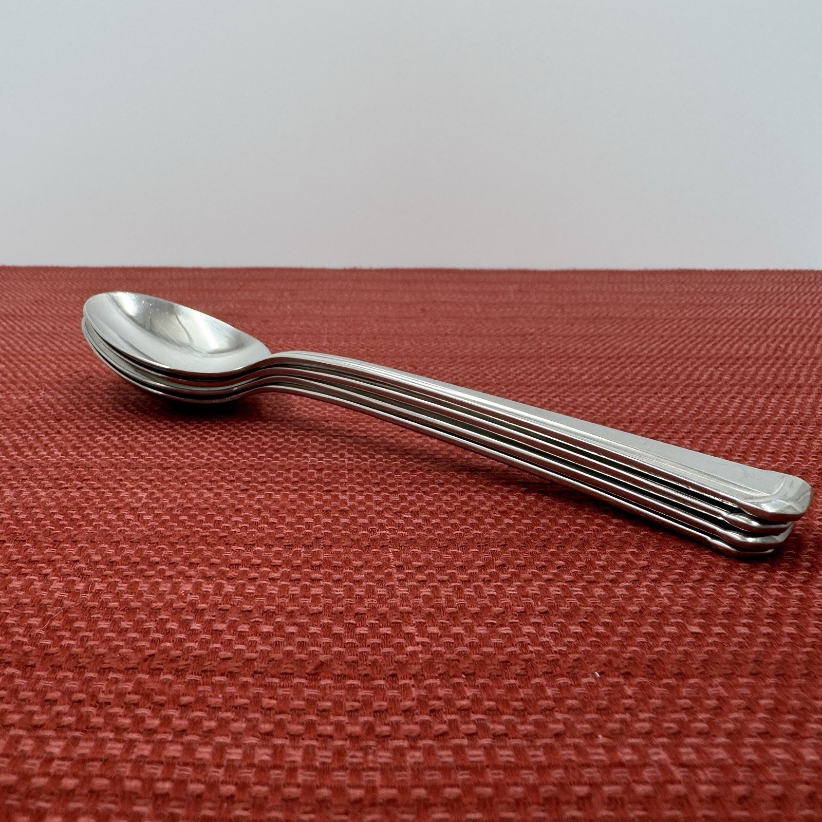 NICE! Set of 4 Oneida MAESTRO ST. LEGER Stainless PLACE/OVAL SOUP SPOONS Lot USA