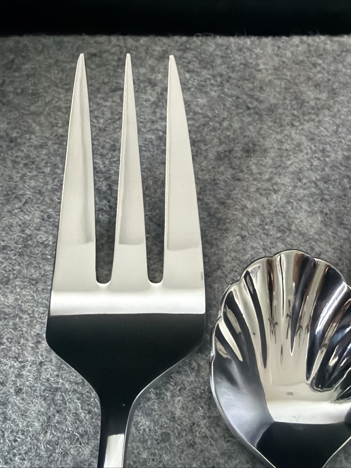 Oneida Taylor Stainless Flatware Heavy Duty Glossy “