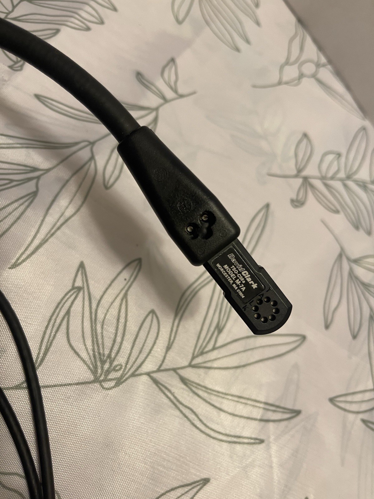 David Clark Noise Attenuating Aviation Headset/microphone. Model H10-20