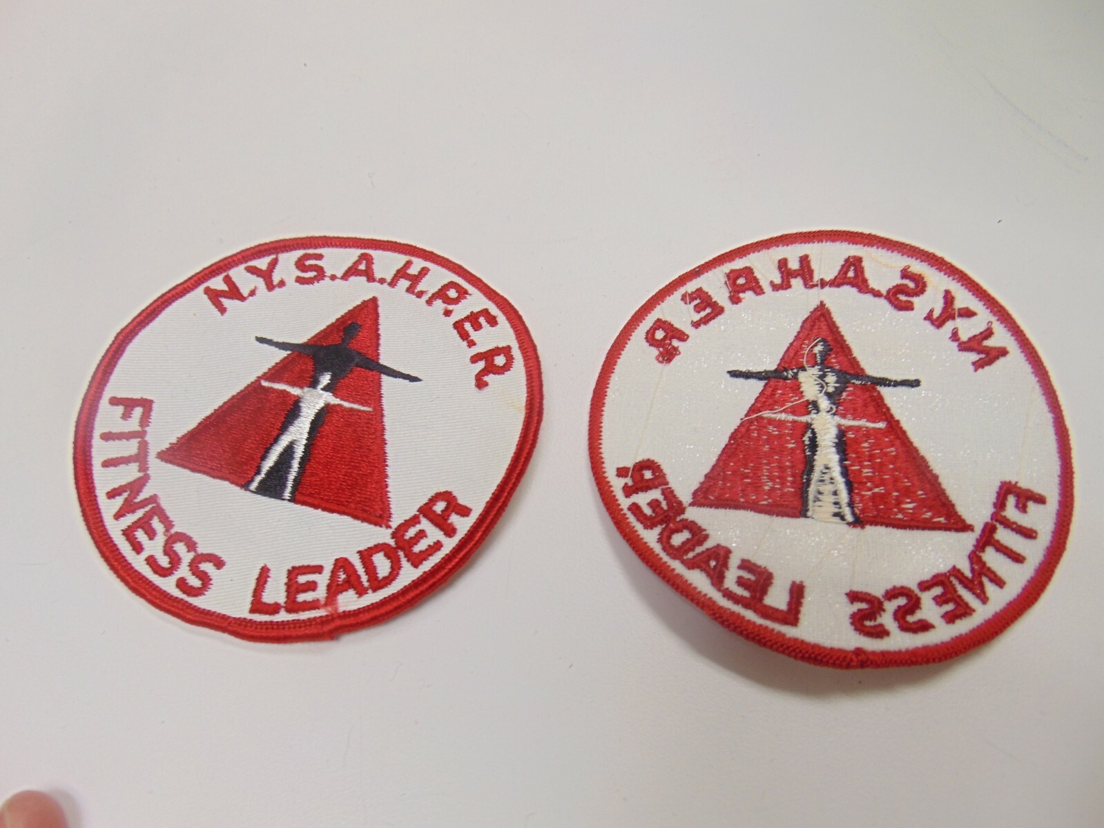 PATCH SEW ON OLDER NYSAHPER FITNESS LEADER 4 INCHES ROUND