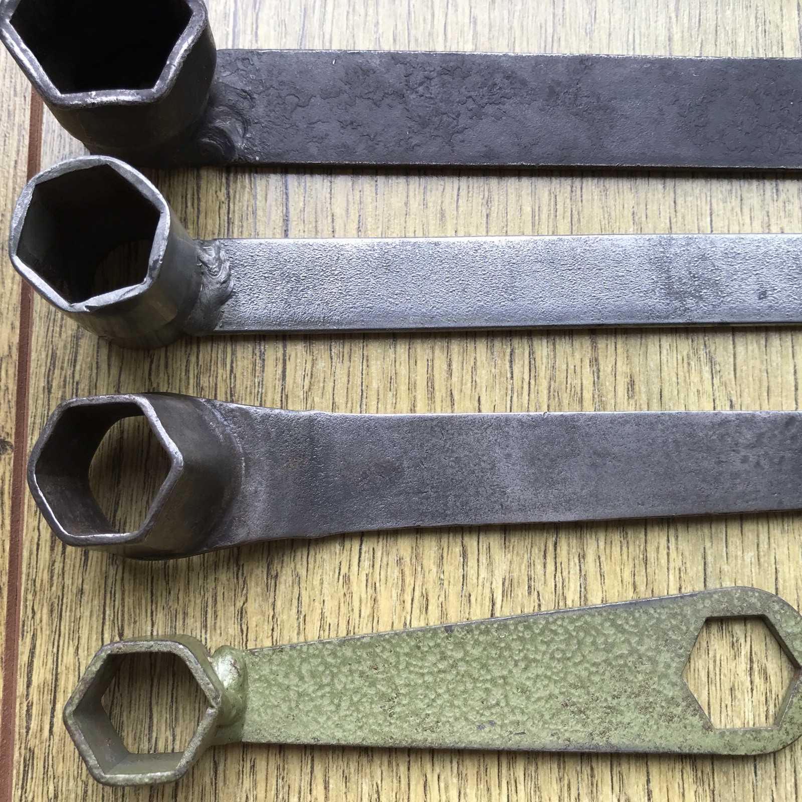 4 Vintage Spark Plug Spanners Classic Car Tool Kit.