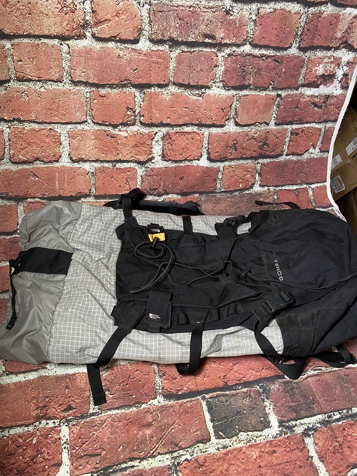 THE NORTH FACE MSA2 Hiking Gompa Medium Backpack Grey Black