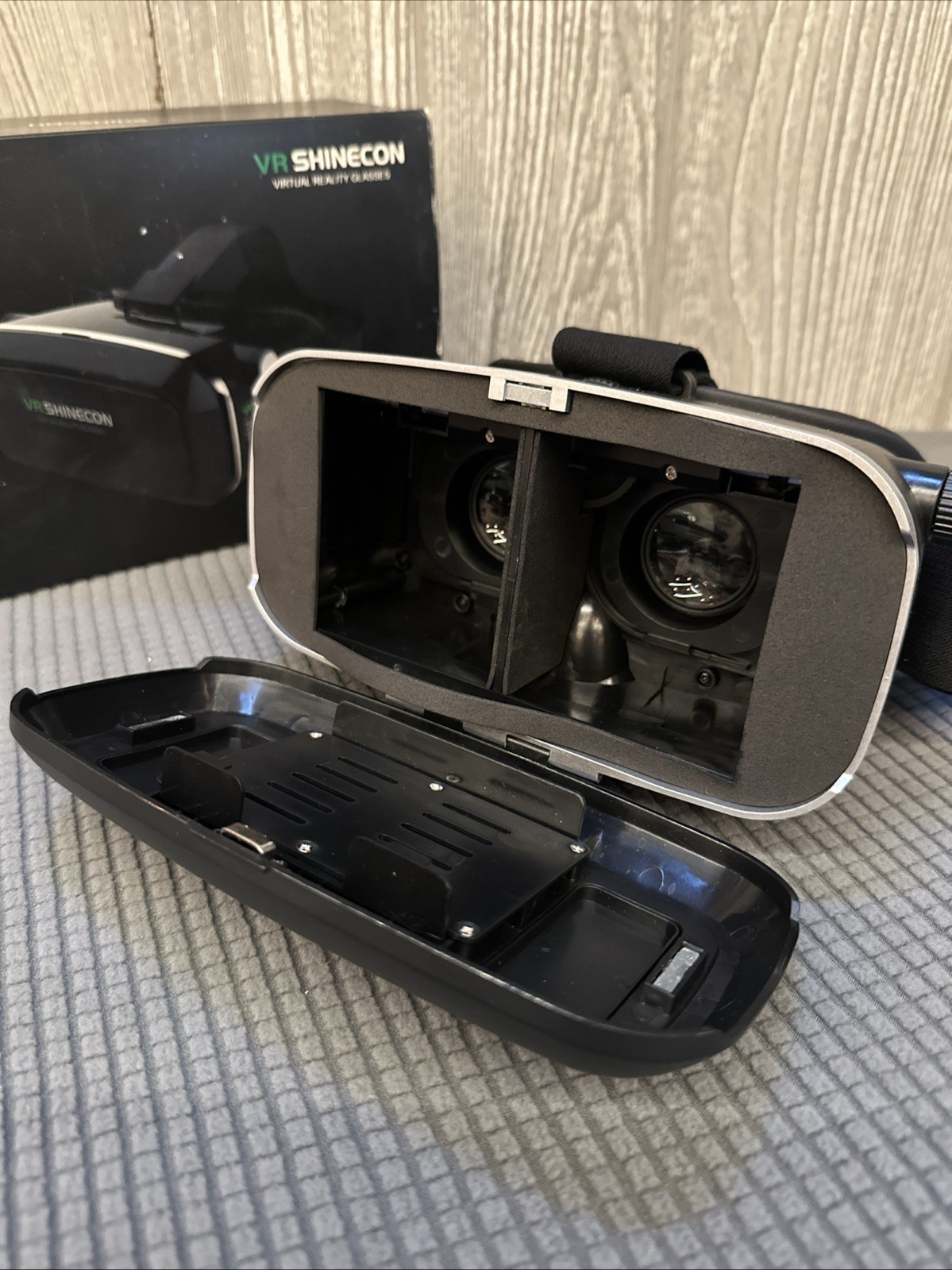 NIB VR SHINECON 3D Virtual Reality Glasses 3.5-6" Android IOS Smartphone