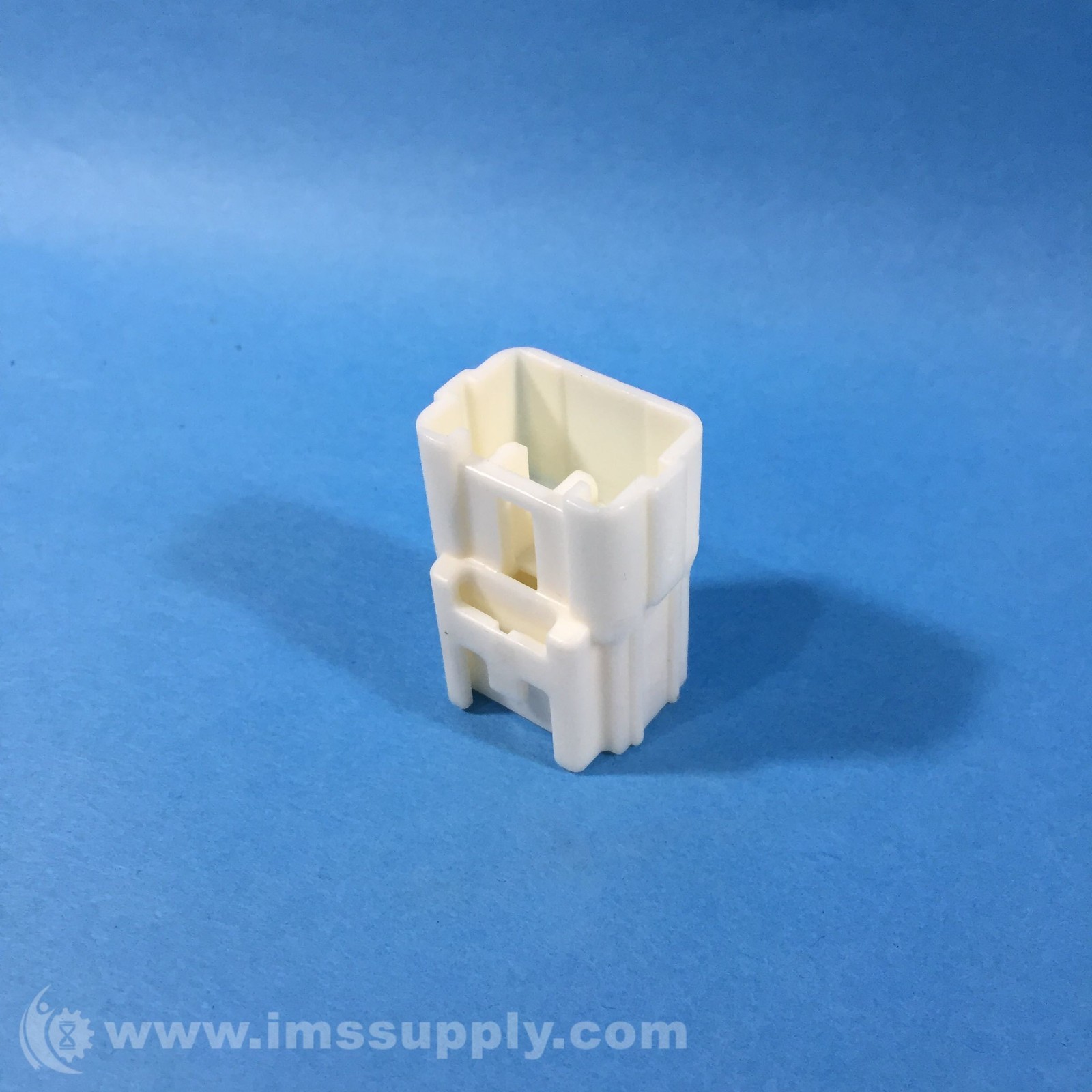 Toyota 90980-11528 Housing Connector FNIP