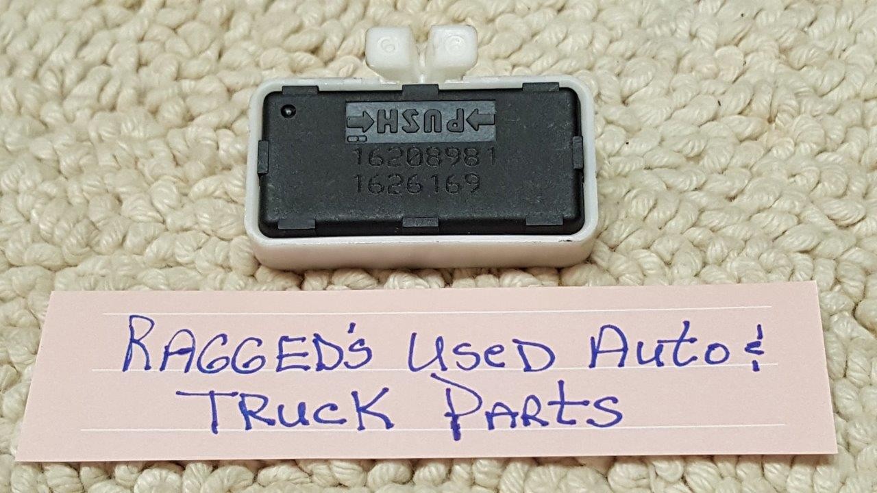1997 Chevrolet Suburban 350 5.7L Knock Module GM Part No.: 16208981