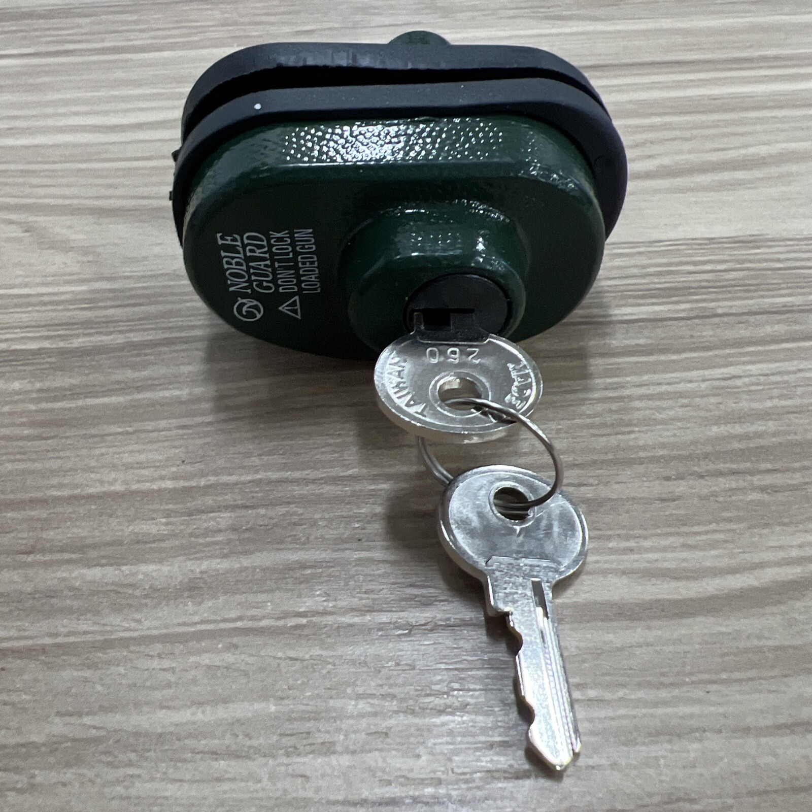 Noble Guard Green Gun Lock + 2 Keys Dark Green EUC