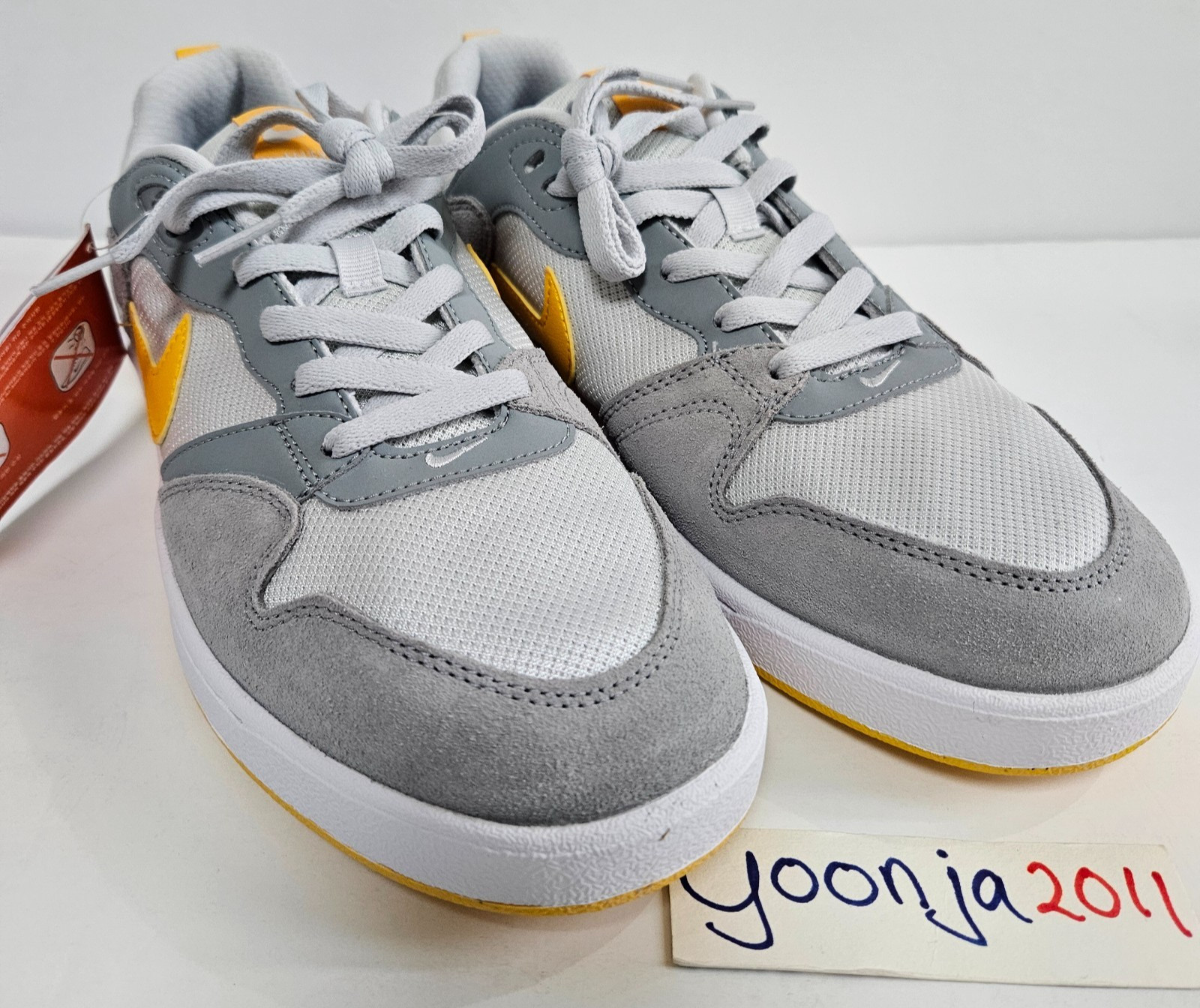 Nike SB Alleyoop - US Size 10 - Particle Grey/University Gold - CJ0882 002