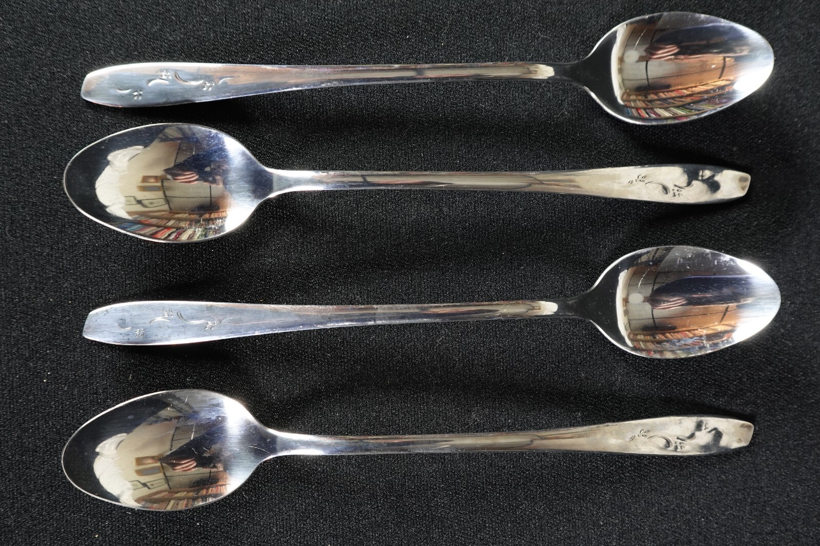 Silco USA Stainless 'Mardi Gras' Pattern 4 Iced-Tea Spoons Excellent Flatware