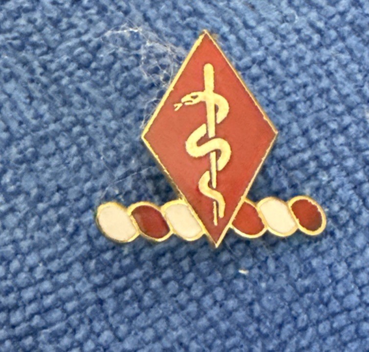US Army DUI Di Pin 204th Support Battalion D26