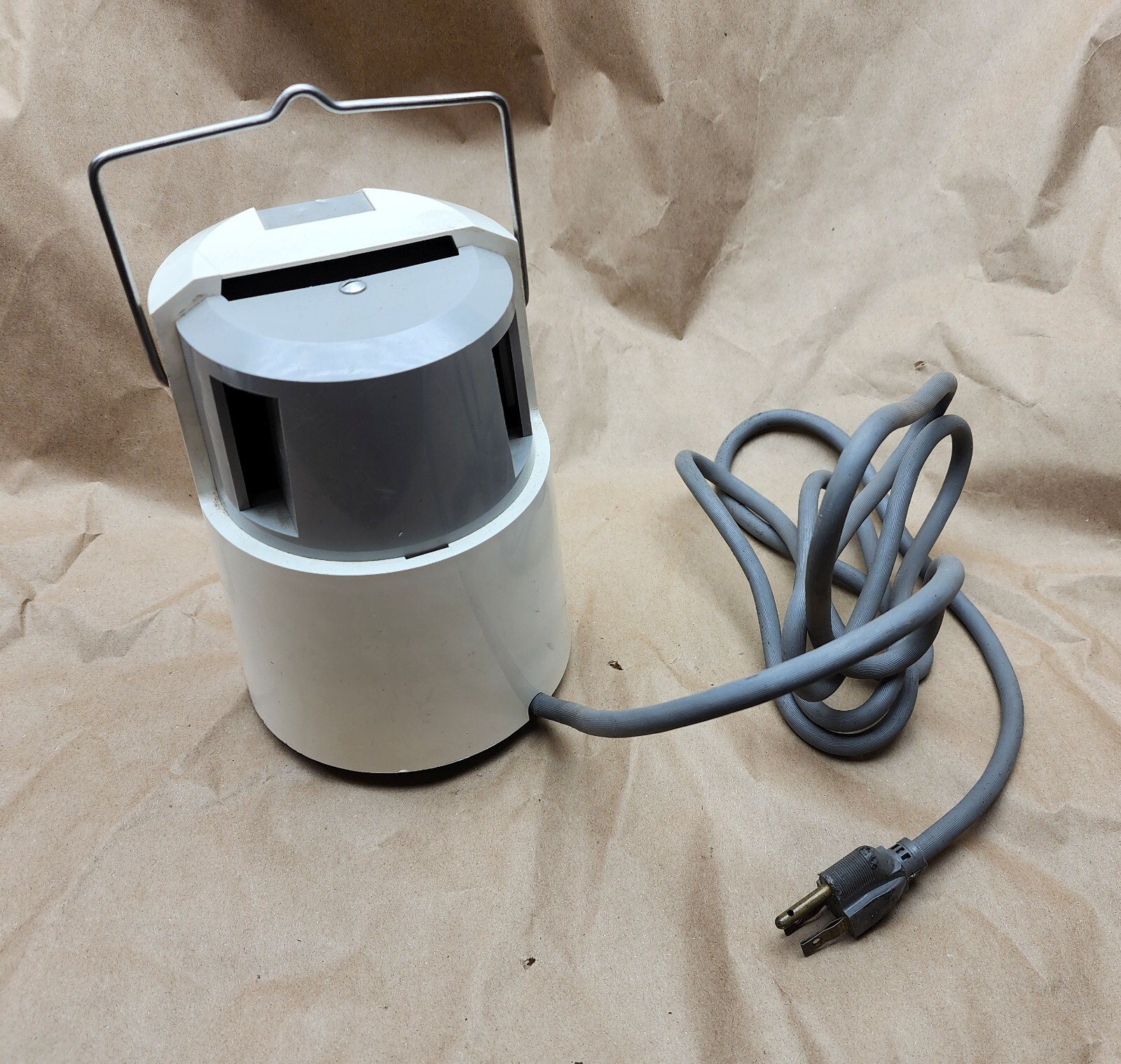 AO American Optical II-80 fiber optic microscope illuminator light 120V 1.5A