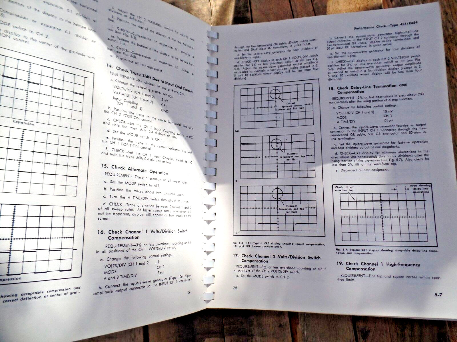 Tektronix 454/R454 oscillator Operation Manual