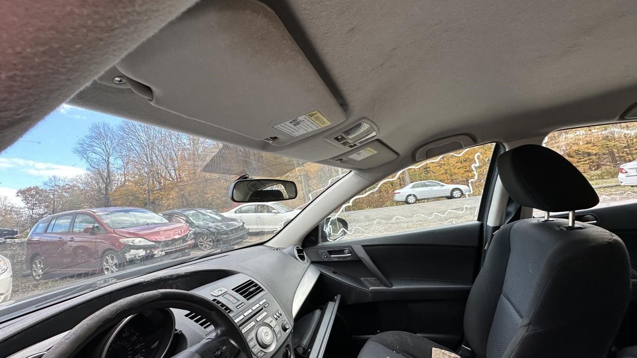 Used Fuse Box Engine fits: 2010 Mazda 3 Grade A