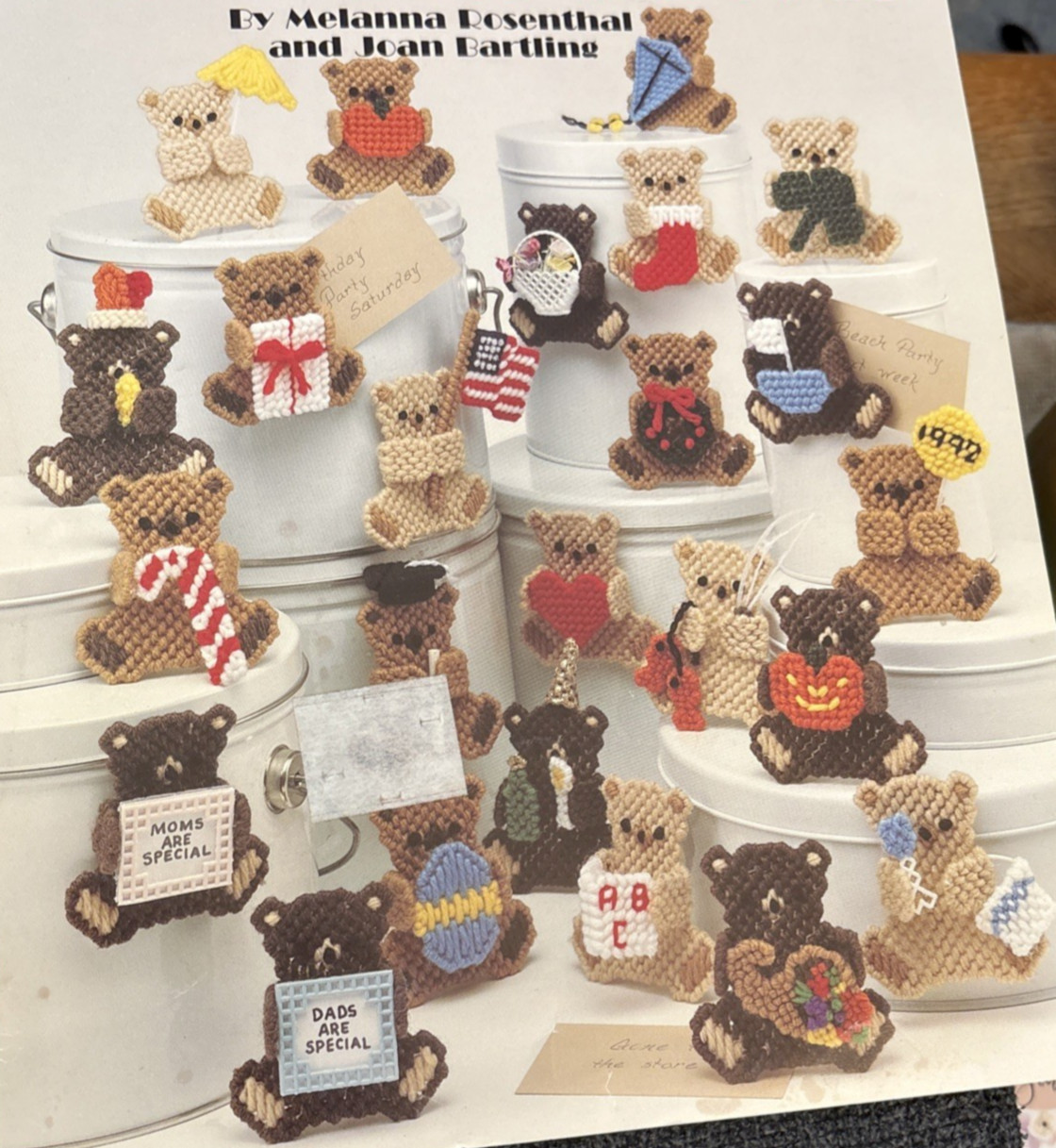 Vtg Rare Leisure Arts BEARS, BEARS, & MORE BEARS IN PLASTIC CANVAS '91 Lf #1347