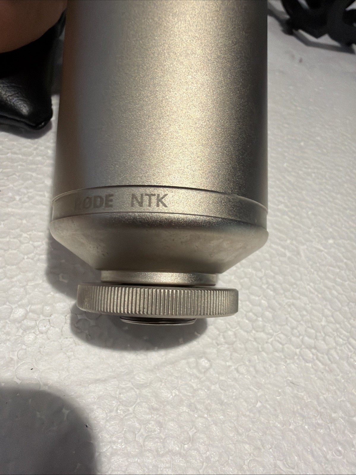 NTK MICROPHONE POWER SUPPLY AND MICROPHONE