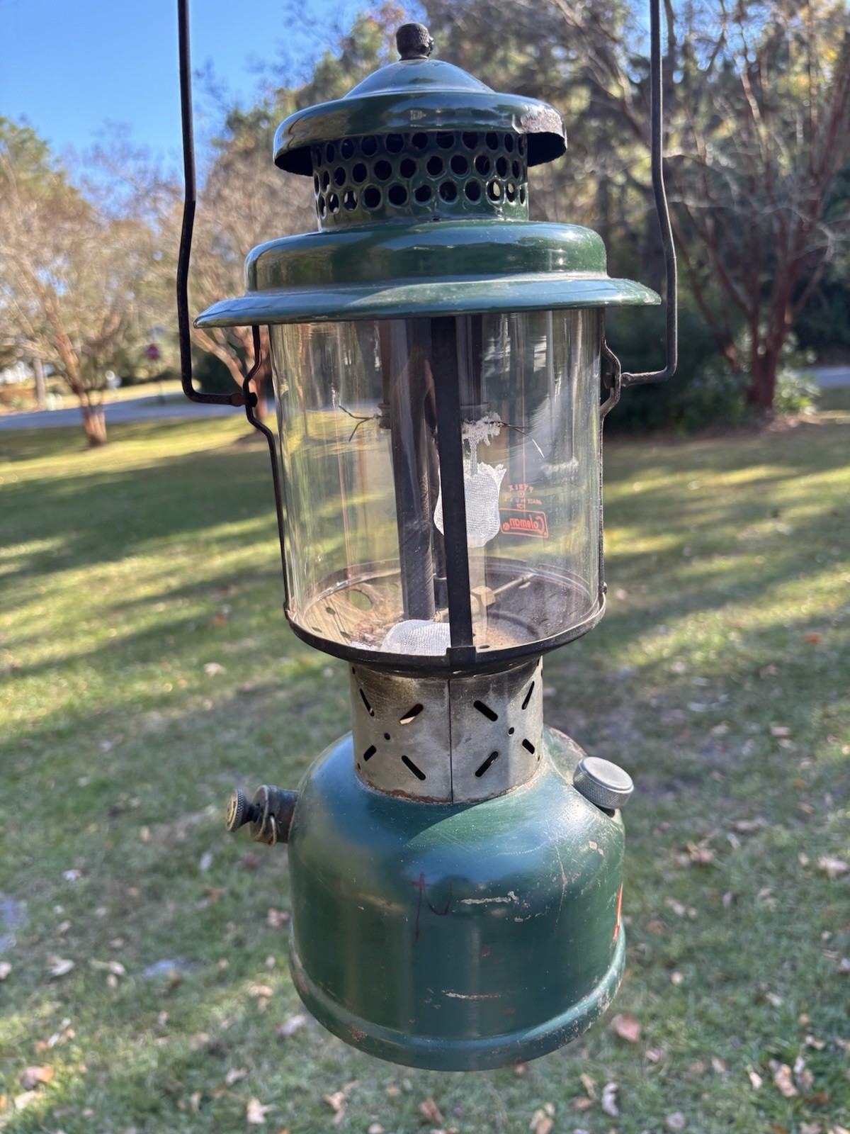 Vintage Coleman Double Mantle Lantern Dated 10/1962