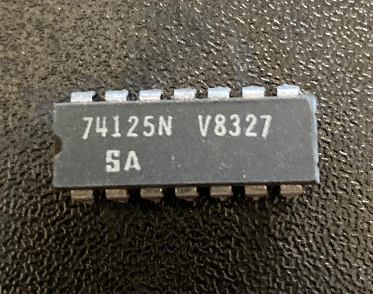 Lot of 25 74125 74125N Signetics