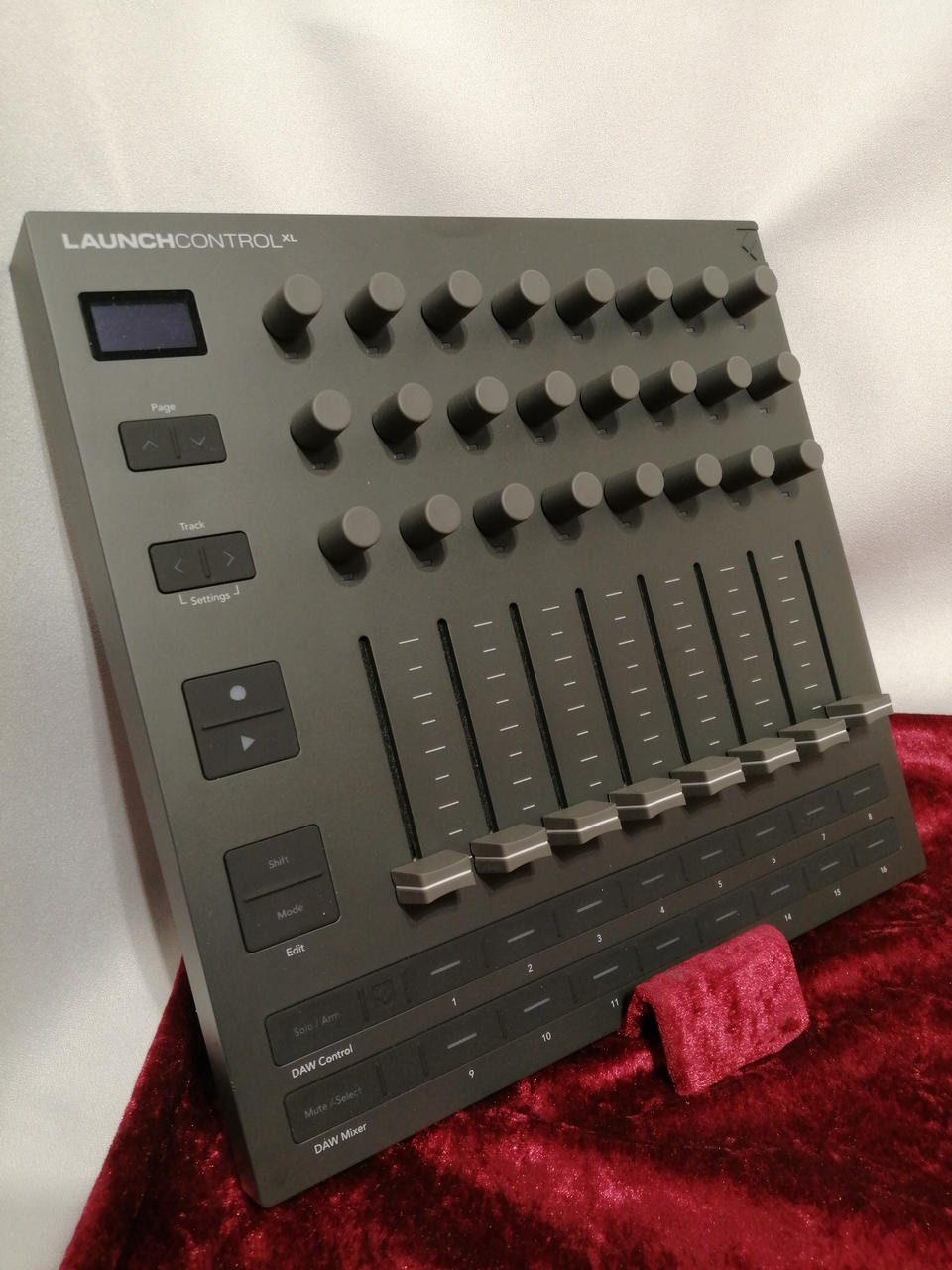 Novation Launch Control XL MIDI Controller w/ Box Tested TMB01 3.0