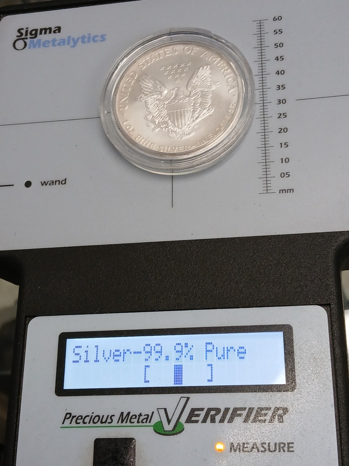 Silver 2001 1oz .999 American Eagle Silver Round T-69