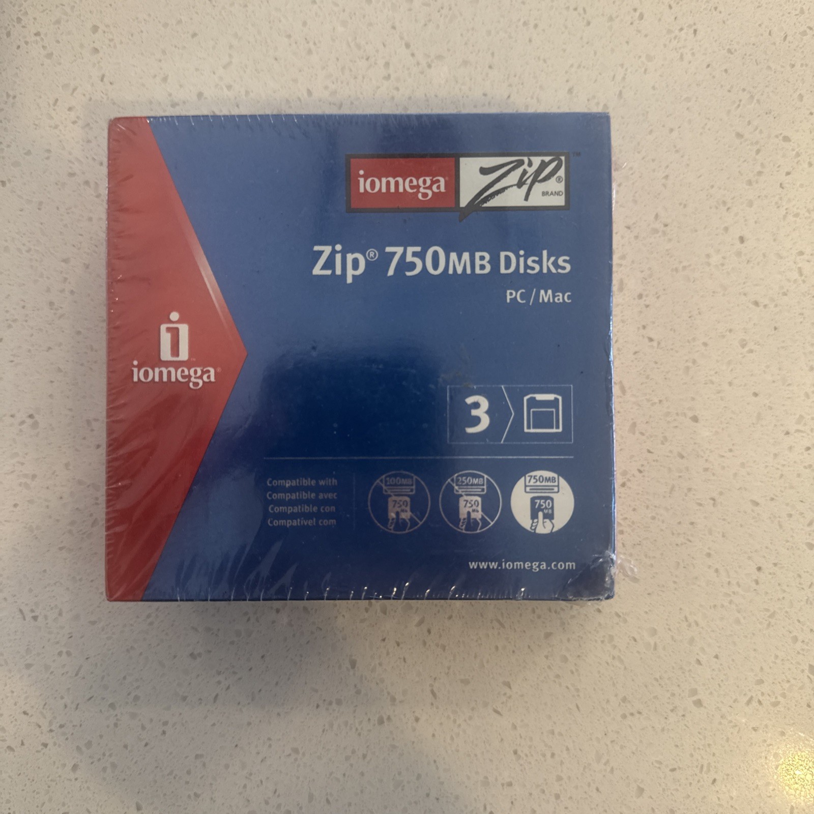 (NEW) Iomega Zip Disk 750MB Cartridge 3-Pack  SEALED
