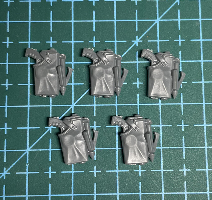 5 Space Marine Reiver Bolt Pistol Grapple Gun Holster Pouch Raven Guard 40k Bits