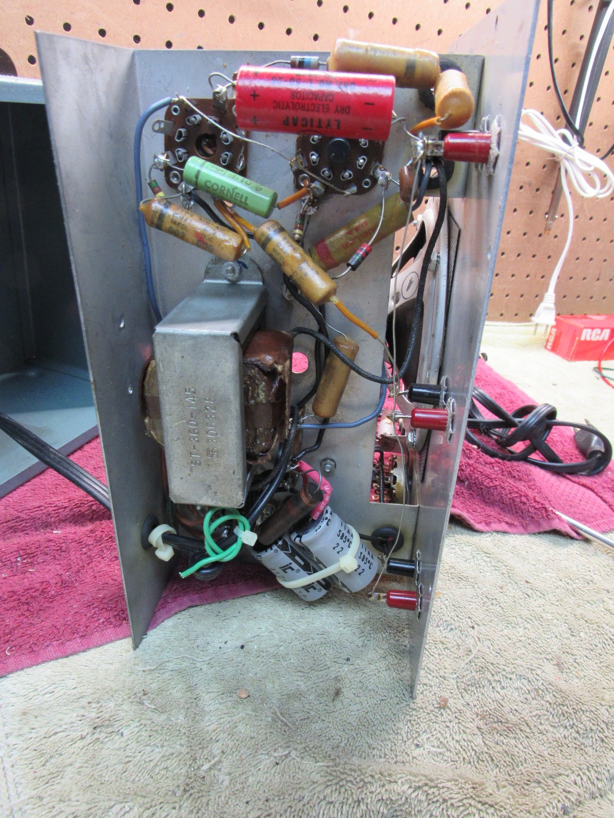 VINTAGE EICO MODEL 145 MULTI-SIGNAL TRACER