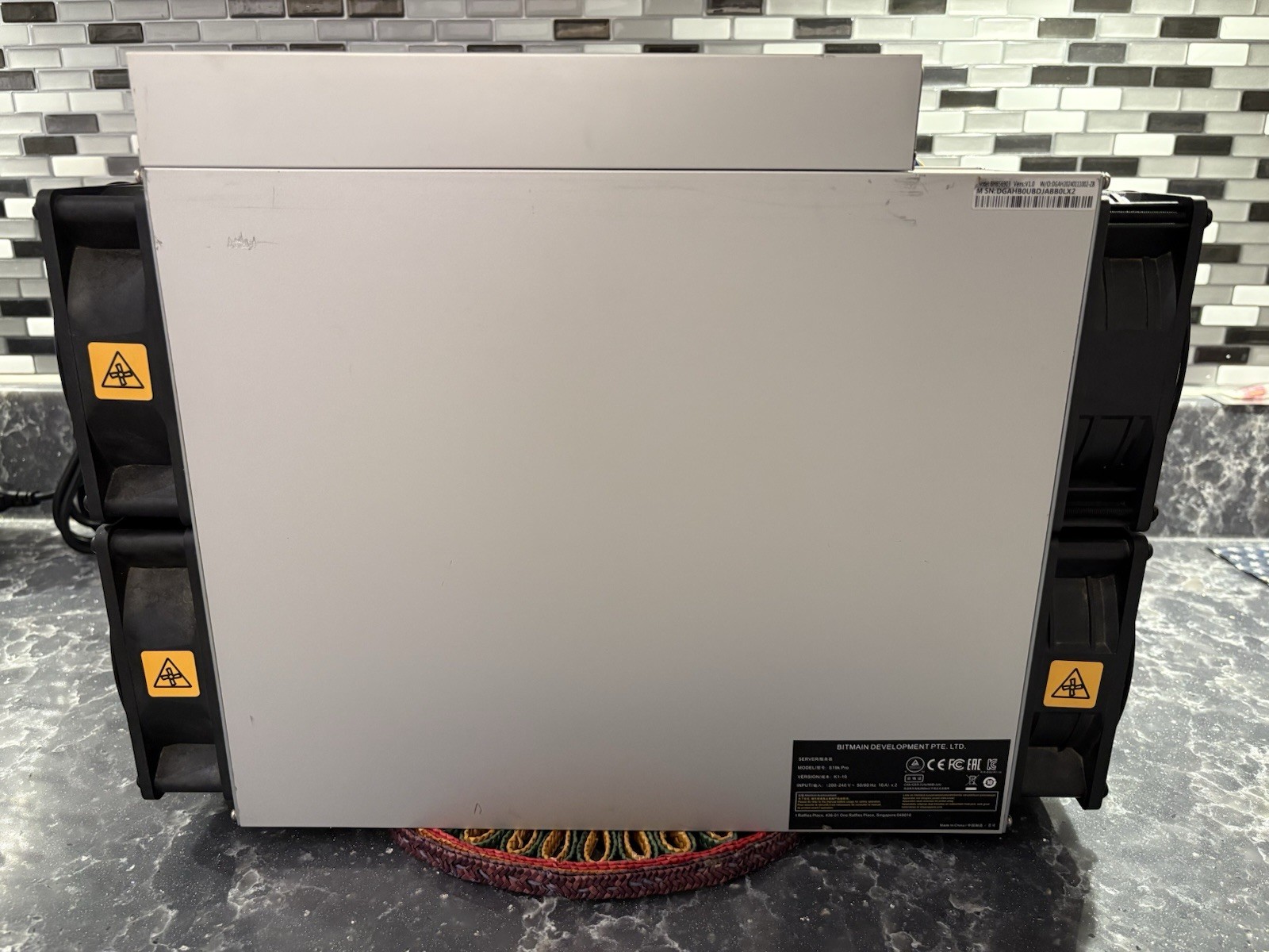 Bitmain Antminer S19k Pro 120th 2760W BTC ASIC Miner