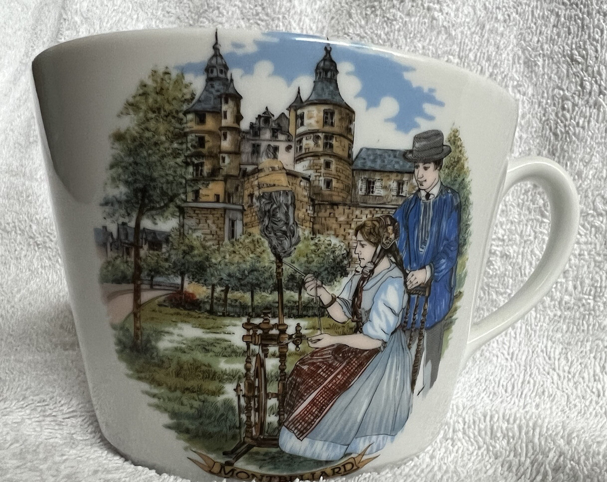 MONTBELIARD ART MUG CUP PORCELAINE DU CHATEAU FRANCE Le Coquetier Decoration