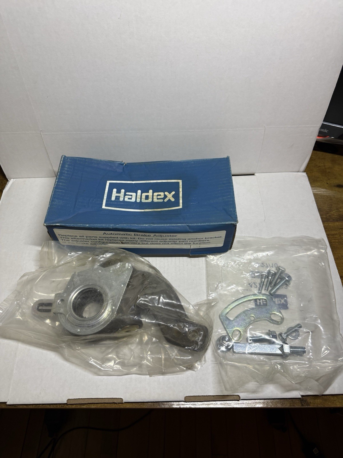 Haldex 40010305 Automatic Slack Adjuster Part # HDX400-10305