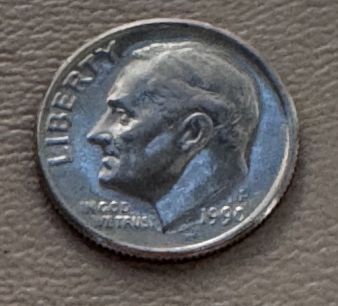 1990 (P)  US Roosevelt Dime "FREE SHIPPING"