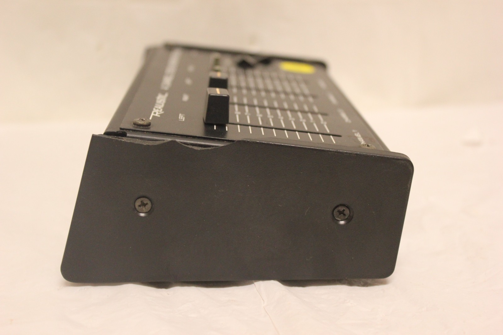 Realistic 4 Channel Microphone Mixer 32-1105 C3