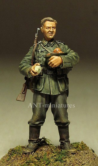 Unpainted 1/35 Resin Model Ancient Fruit Carrying Officer 1024G #