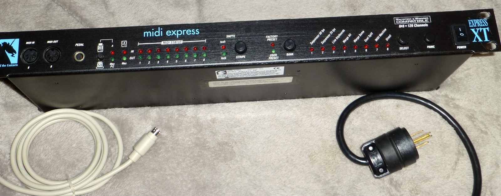 MOTU MIDI Express XT 8x8 MIDI Interface Patchbay SMPTE Mac/Windows 16 Preset Exc