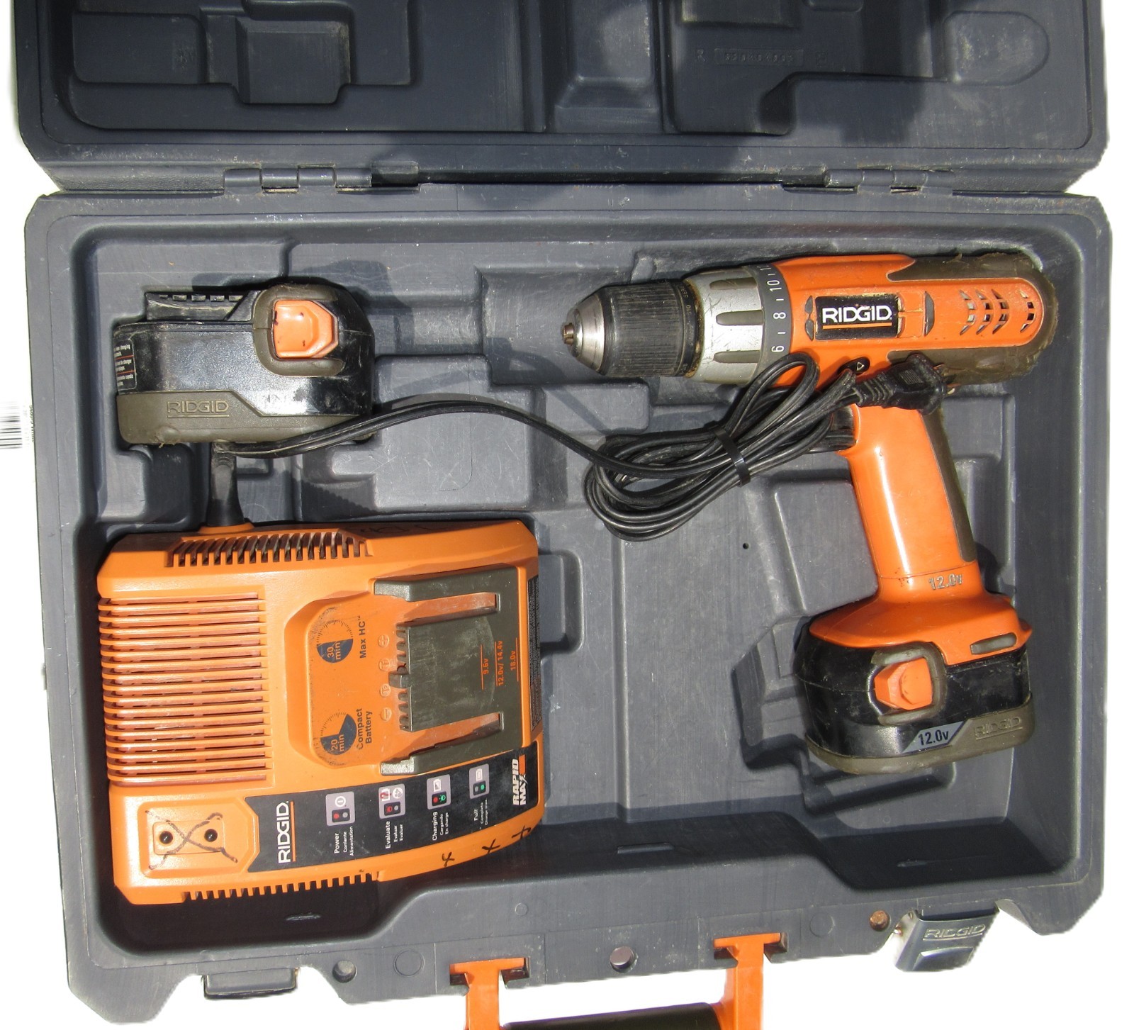 RIDGID 12 Volt 3/8" Drill Driver Case Charger Case R82001, 130252002, 140276001