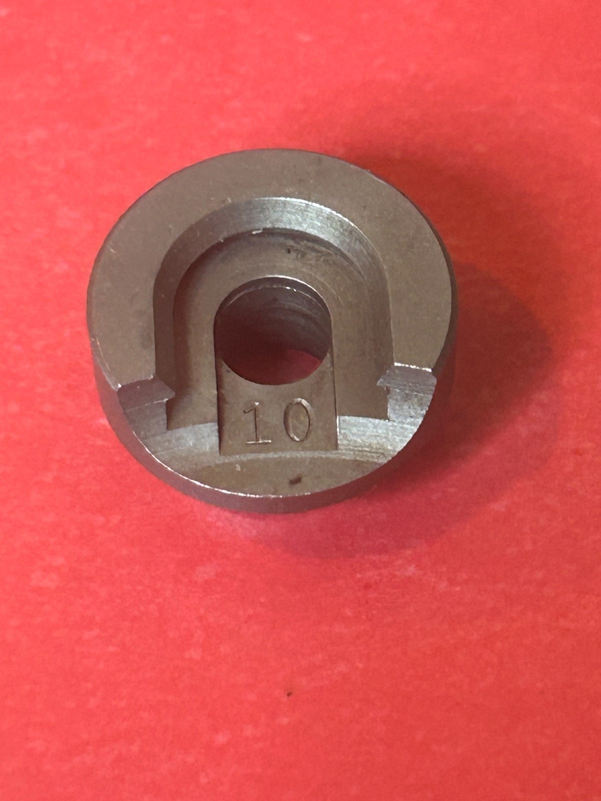 Lee #10 Universal Shell Holder (220 Swift, 605 Japanese)