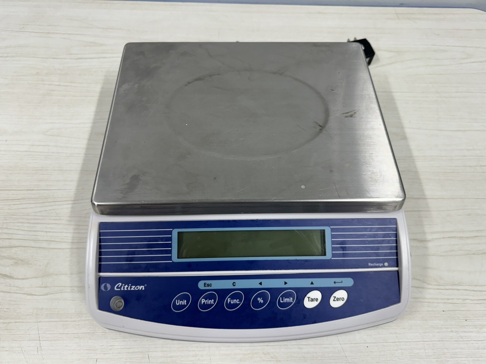 Citizen CTG-6H Compact Bench Scale With 6 Kilogram Capacity