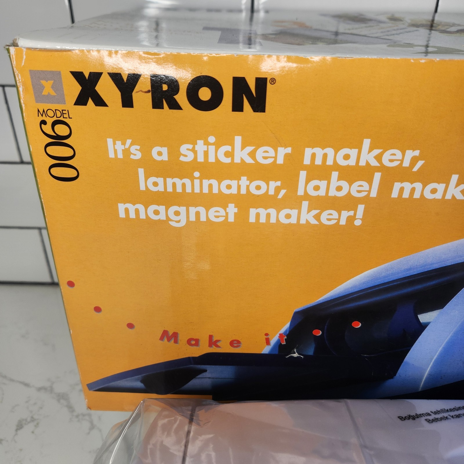 Xyron Model 900 Sticker Laminate Magnet Label Maker Machine XRN900